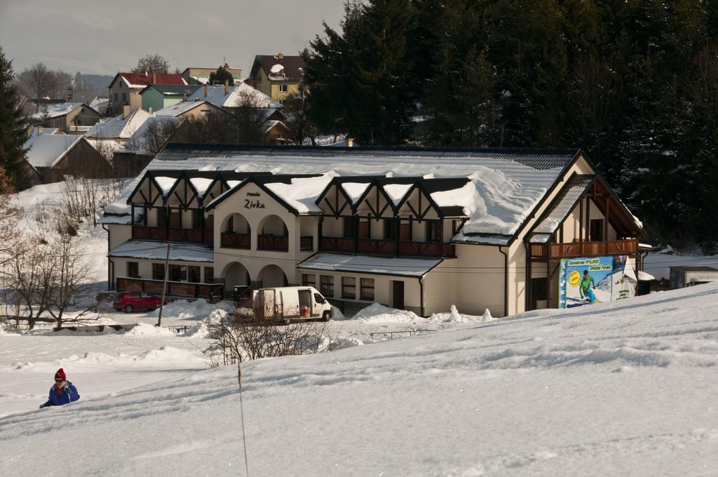 Penzion Zivka Zavazna Poruba Exterior photo